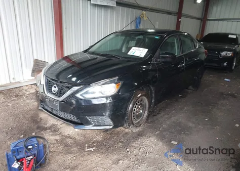 2017 Nissan Sentra S z USA, uszkodzony, nr VIN 3N1AB7AP3HY301949